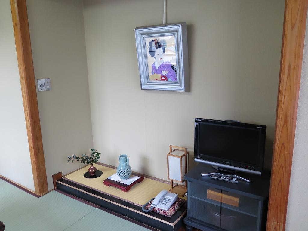 Kinugawa Kokusai Hotel Nikko Quarto foto